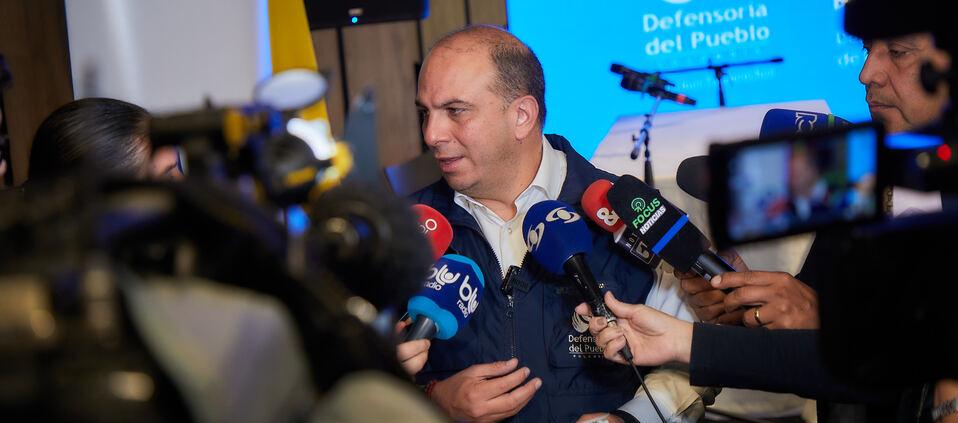 Carlos Camargo, Defensor de Pueblo