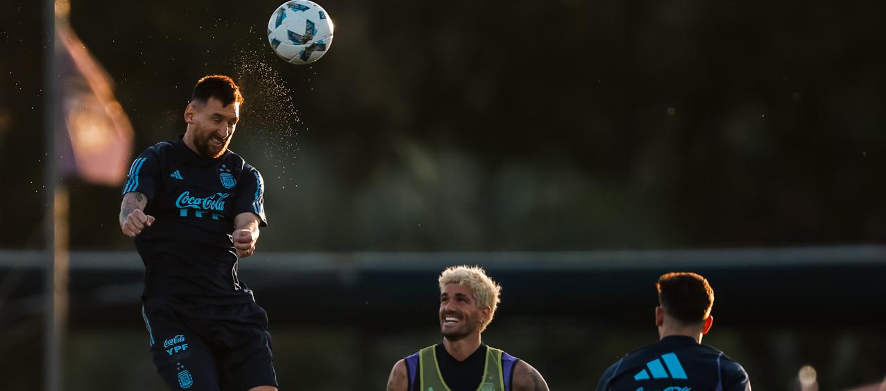 Lionel Messi comandará el ataque de Argentina en la Bombonera. 