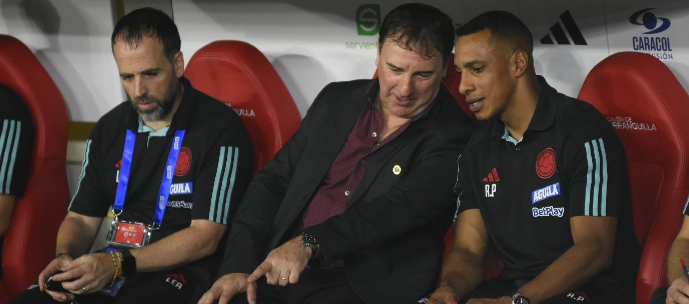 Néstor Lorenzo y su asistente Luis Amaranto Perea. 