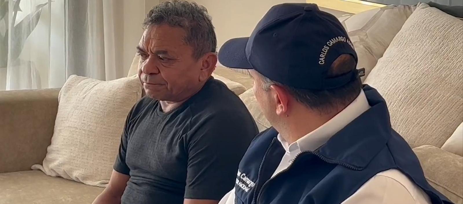 Luis Manuel Diaz y el defensor del Pueblo, Carlos Camargo, en Barrancas