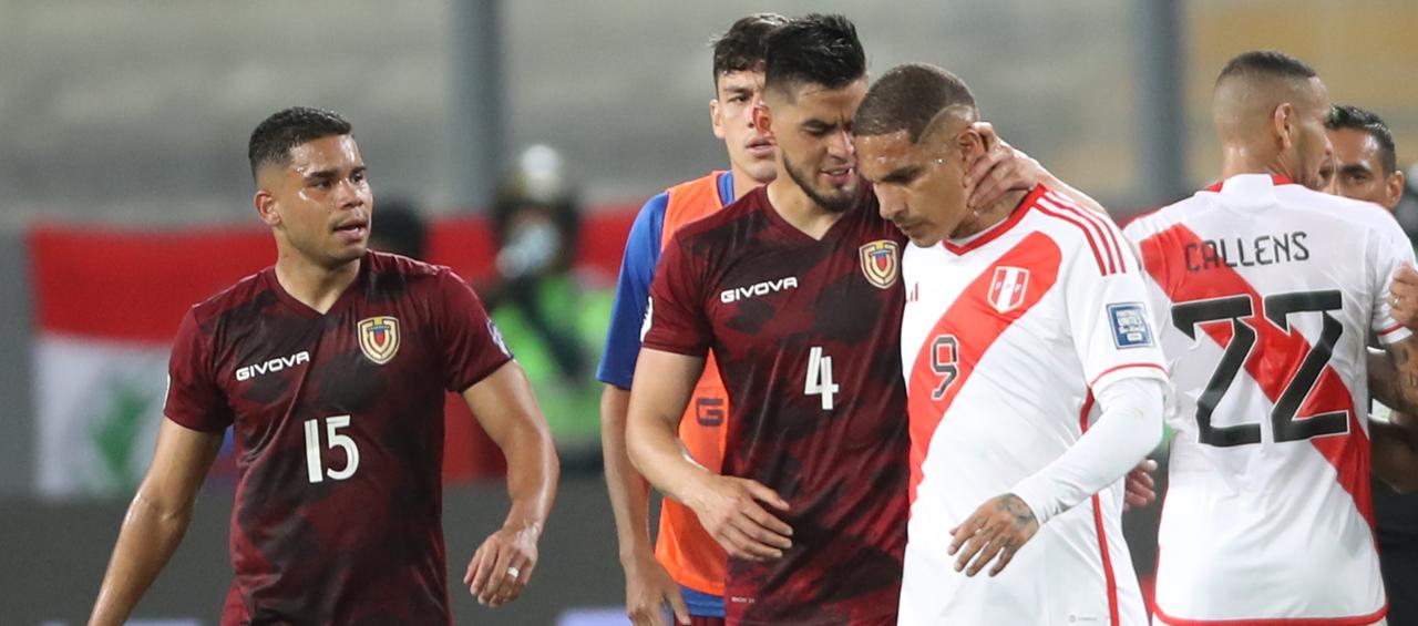 Pasaje del encuentro entre Perú y Venezuela, el martes en Lima. 