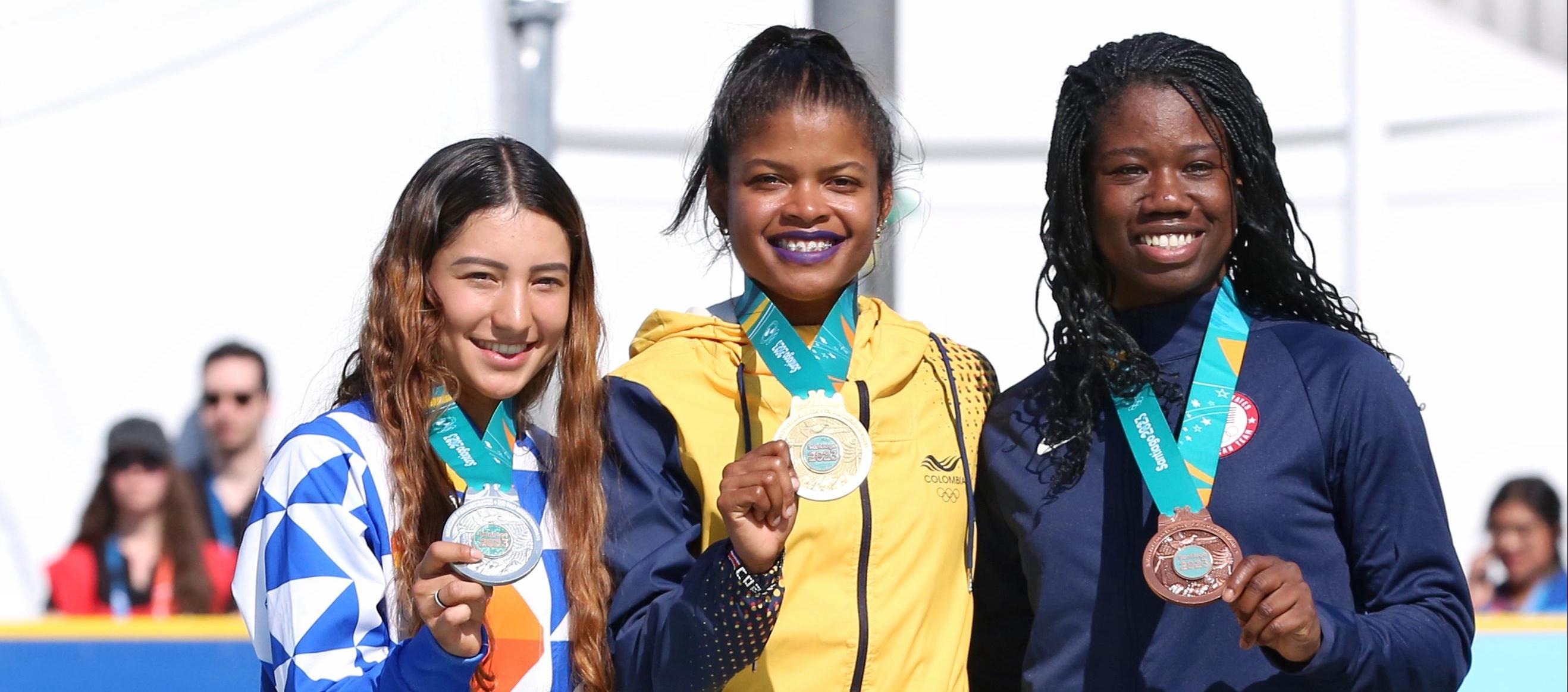 Geiny Pájaro en lo más alto del podio de los Juegos Panamericanos.