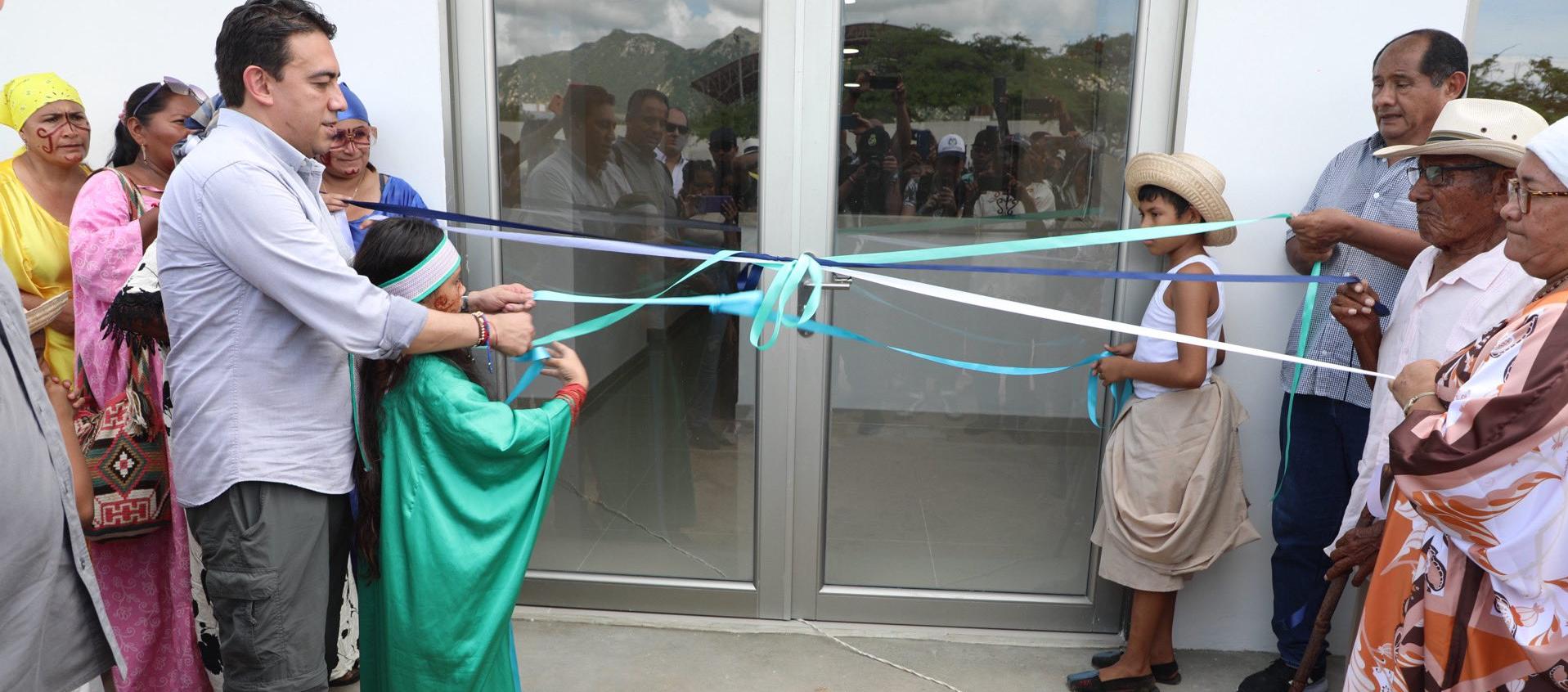 Alexander Vega inauguró la Registraduría Auxiliar en el corregimiento de Siapana en Uribia