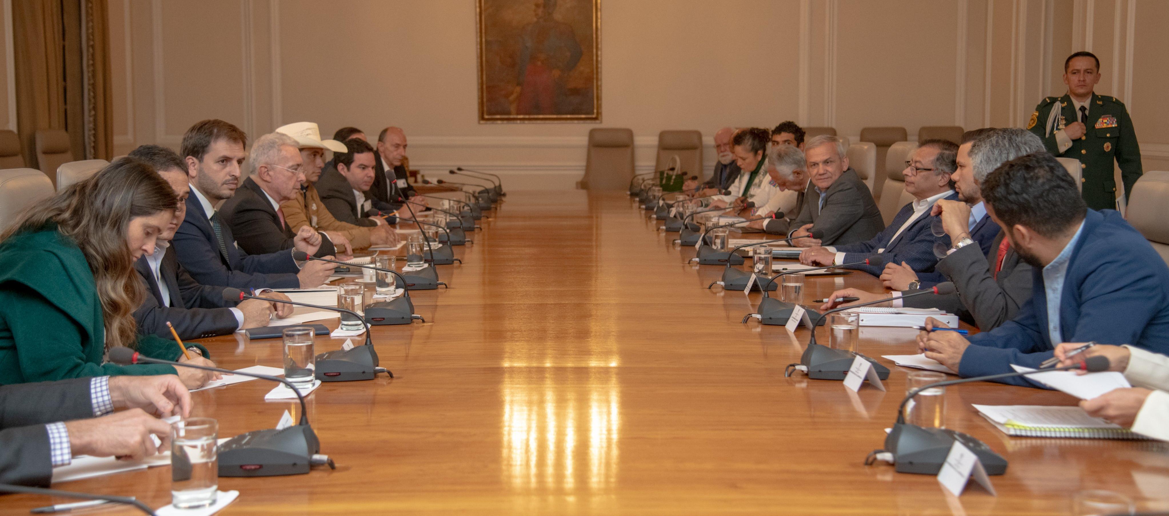 El encuentro entre el presidente Petro y el expresidente Alvaro Uribe