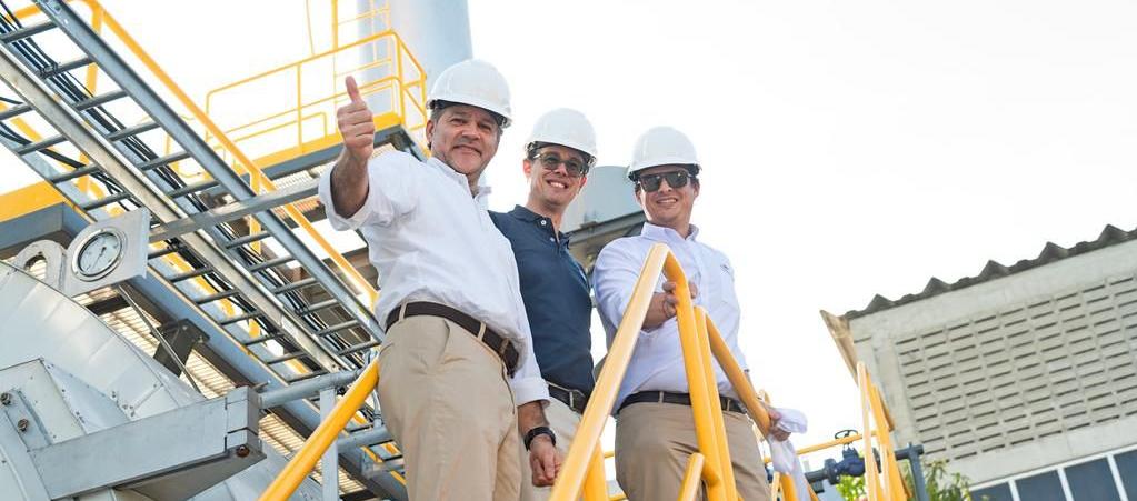 Juan Manuel Rojas, presidente Promigas; Elias Zaher,  gerente general Unibol; y Carlos Buitrago, gerente general Promisol
