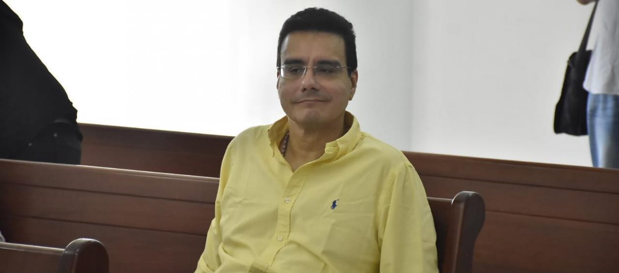 Exrector de la Universidad Autónoma del Caribe del Ramsés Vargas Lamadrid.