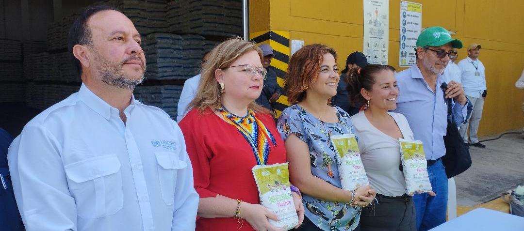 Acto de presentación de la Bienestarina Más Nuestra.