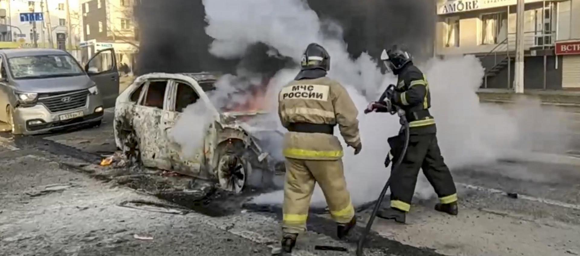 Al menos hay 111 heridos.