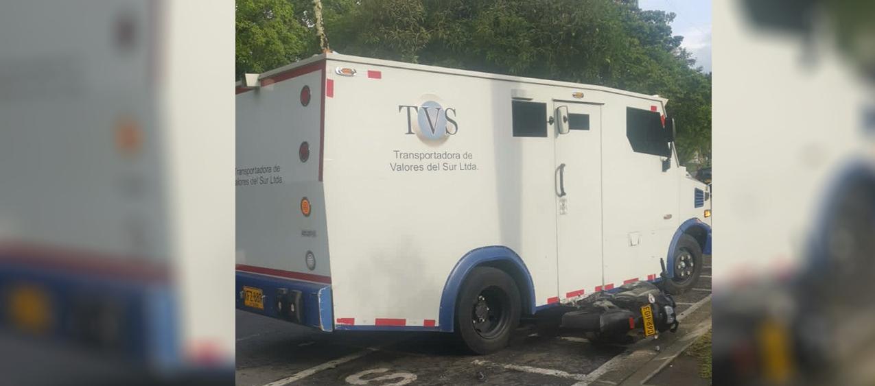 Camión de valores que pretendía  ser asaltado. 