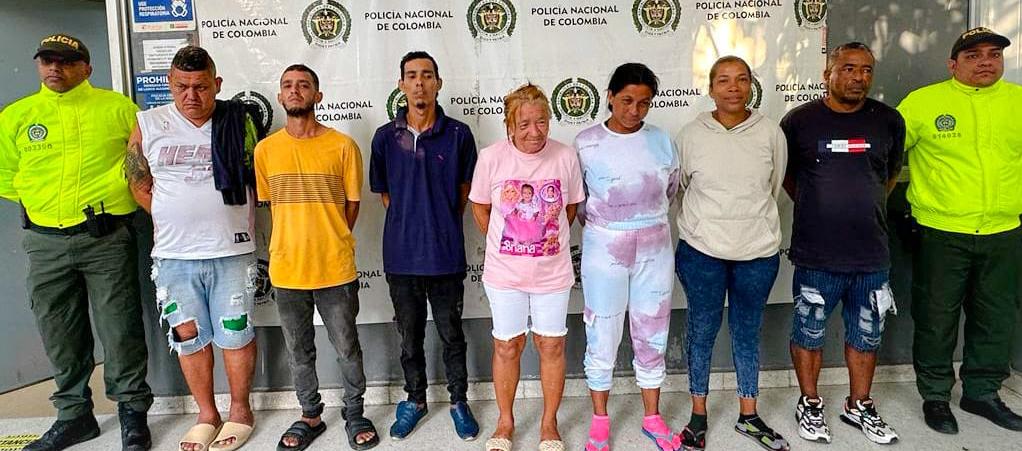 Capturados en operativos de allanamiento en los barrios La Sierrita y Santo Domingo.