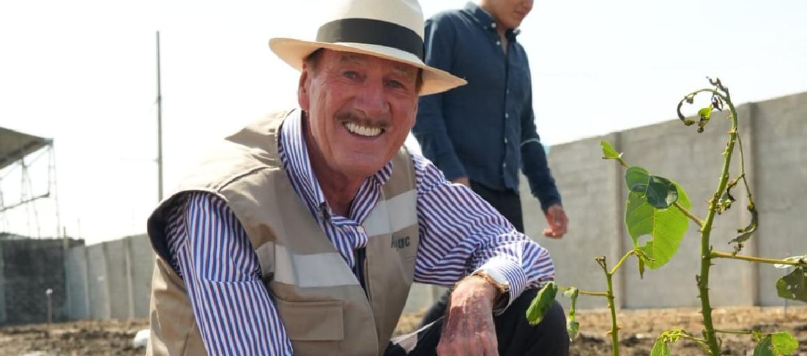 Collin Armstrong, cónsul honorario de Reino Unido. 