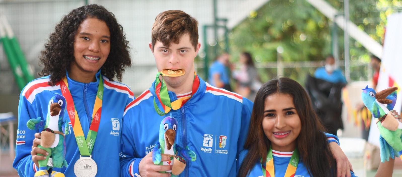 Gabriela Siso, Federico Figali y Olga Villadiego.