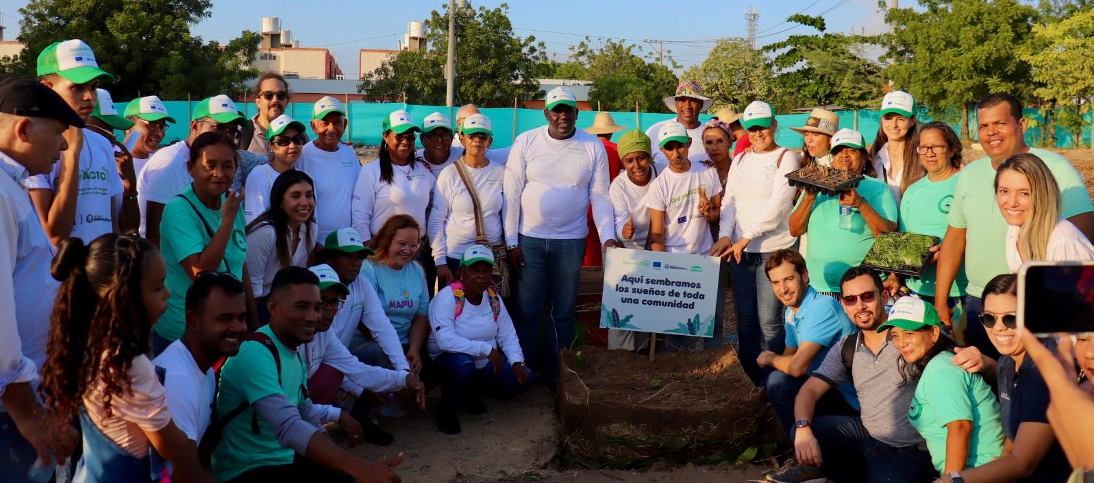 Huertas comunitarias en el barrio Las Gardenias. 