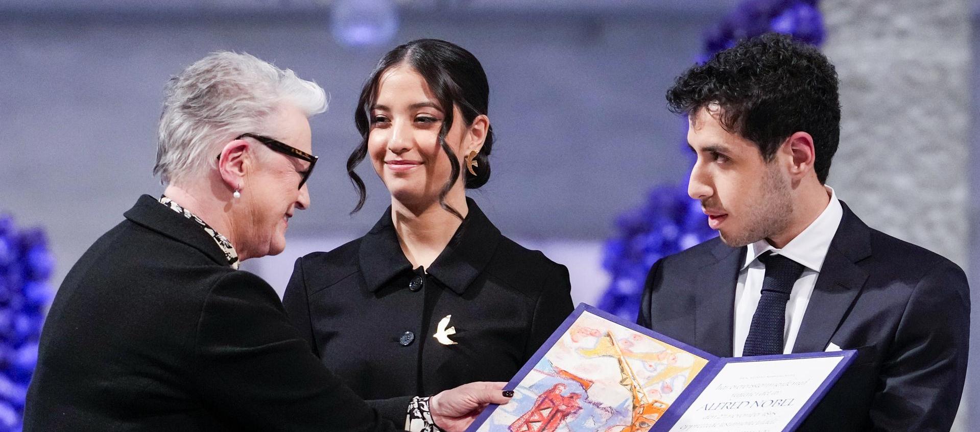 Kiana y Ali Rahmani, sus hijos gemelos de 17 años.