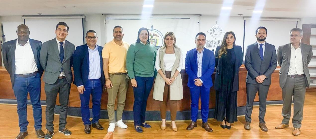 La alcaldesa Virna Jhonson en la sede de la Procuraduría, en Bogotá. 