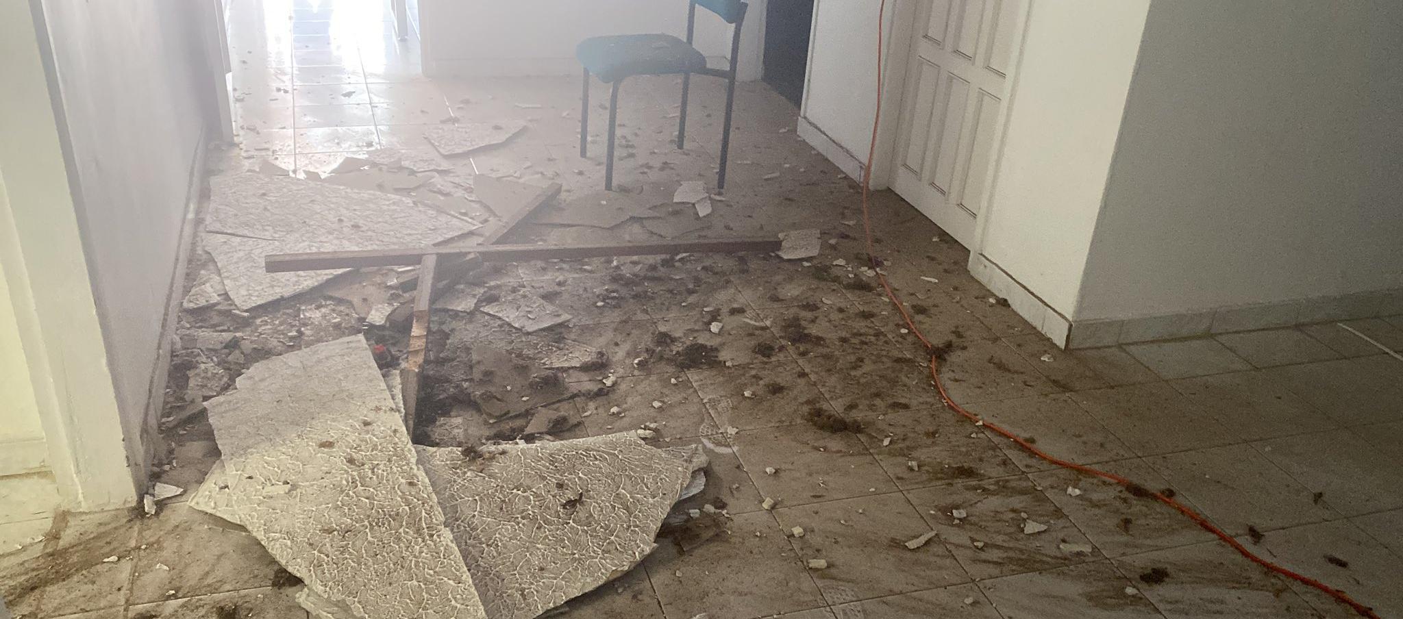 Hurtaron el cableado eléctrico de la oficina.