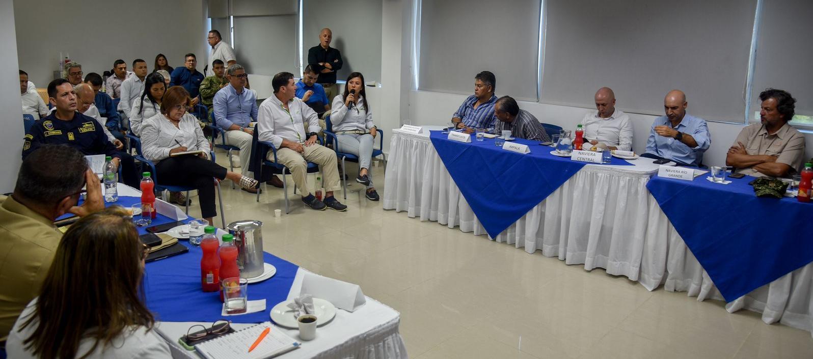 Reunión entre las Fuerzas Miltares y las navieras.