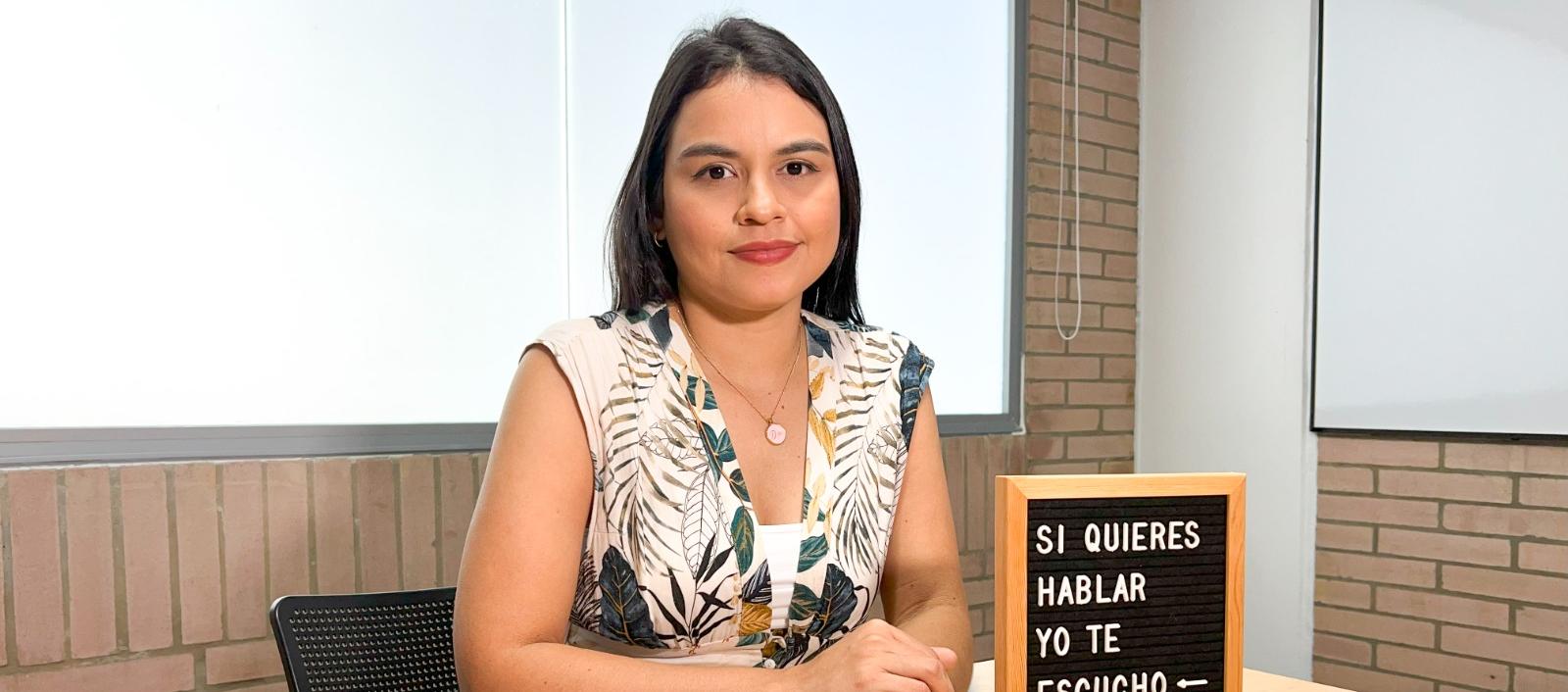 Stephanie Otalora, profesional y estudiante.