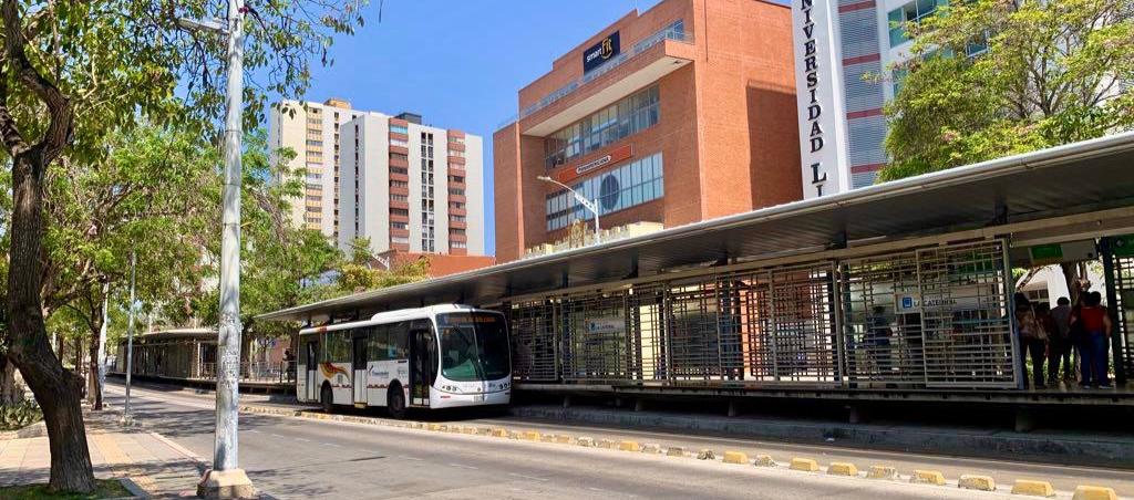 Aspecto del Sistema de Transporte Masivo Transmetro. 