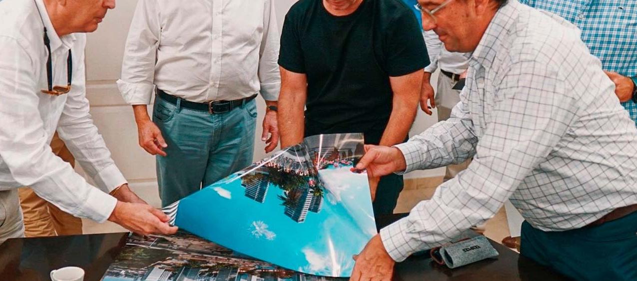 El alcalde electo, Alex Char, con empresarios de las firmas Arquitectura y Concreto, AED, Contexto Urbano, Urbanum y Corpacero