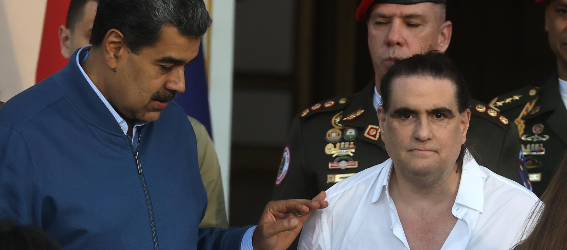 El empresario colombiano Alex Saab junto al presidente Maduro