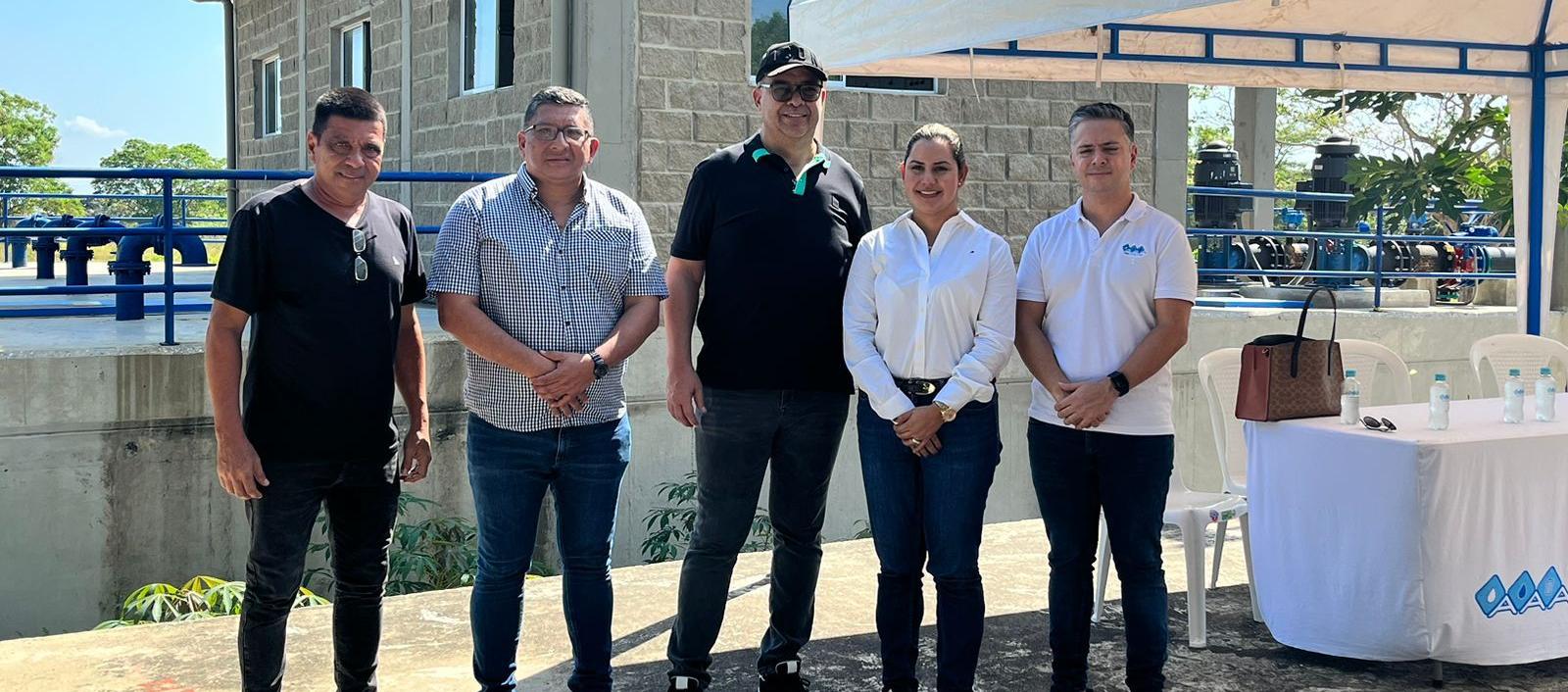 Los alcaldes de Baranoa y Polonuevo con representantes de Triple A y Asiser