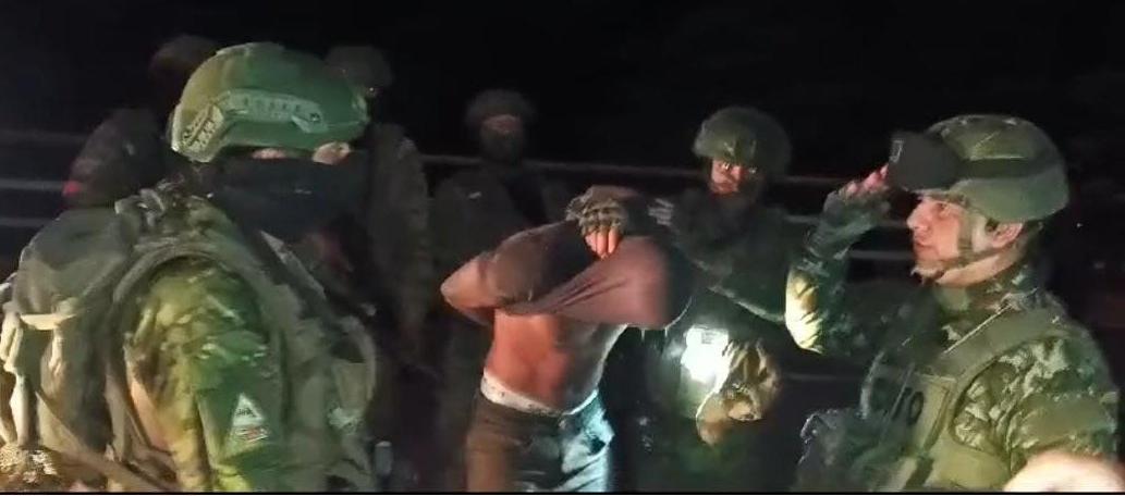 Uno de los capturados en Ecuador en frontera con Colombia
