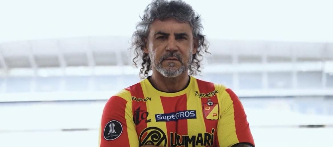 Leonel Álvarez firmó contrato por dos años con el Pereira. 