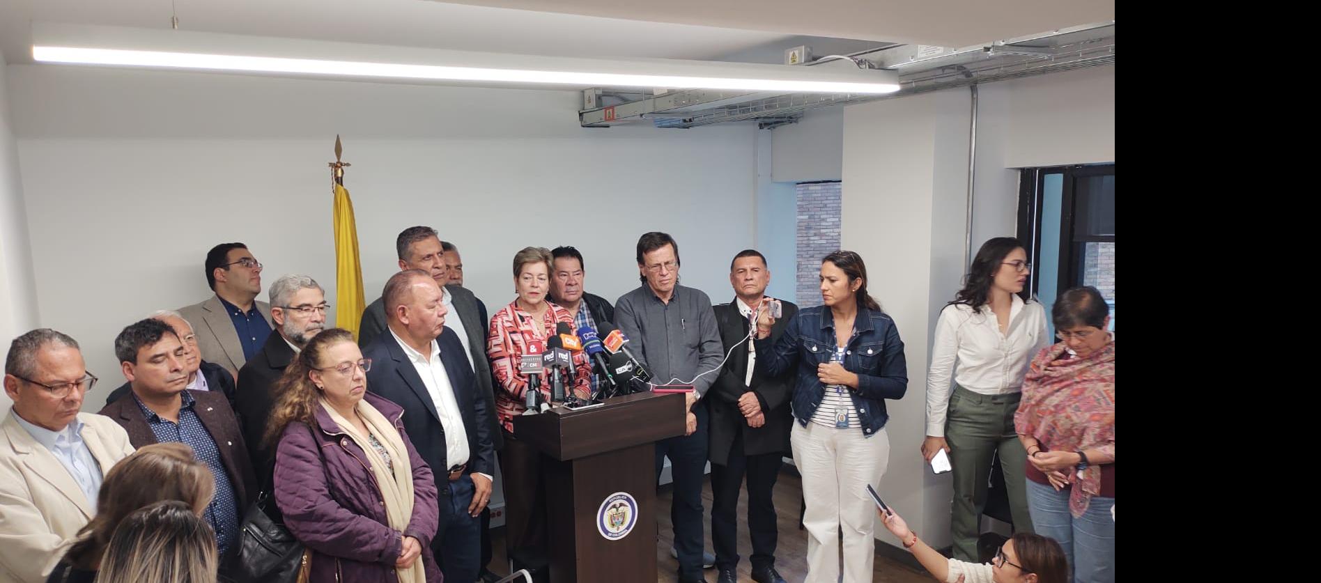 La ministra de Trabajo, Gloria Inés Ramírez, habla al término de la reunión de este viernes