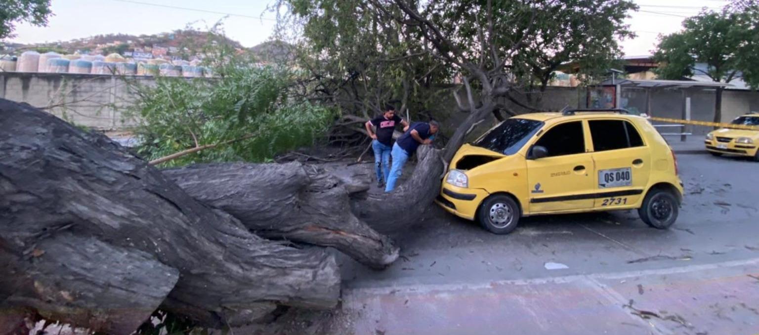 El hecho ocurrió en la avenida del Ferrocarril.