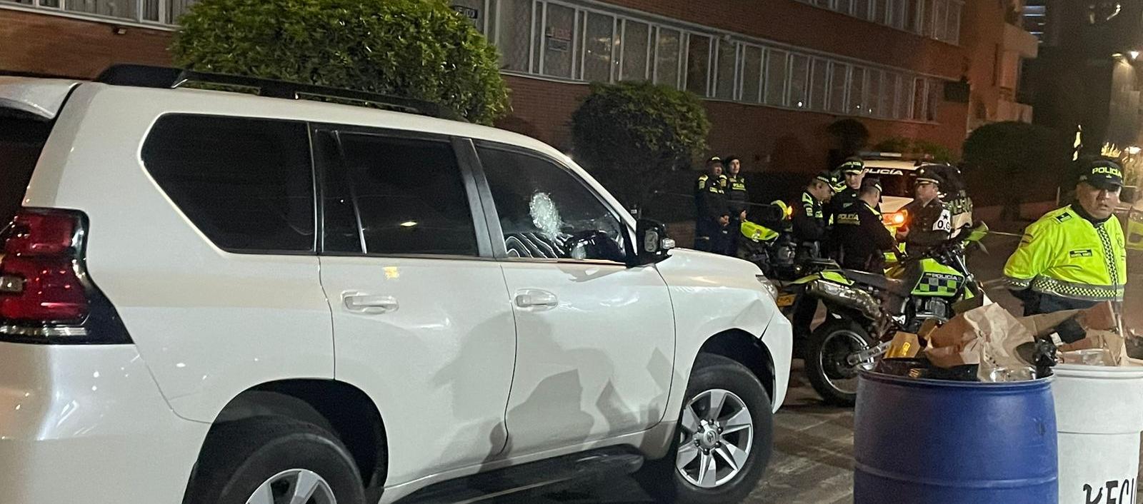 Camioneta blindada donde se movilizaba el empresario chino. 