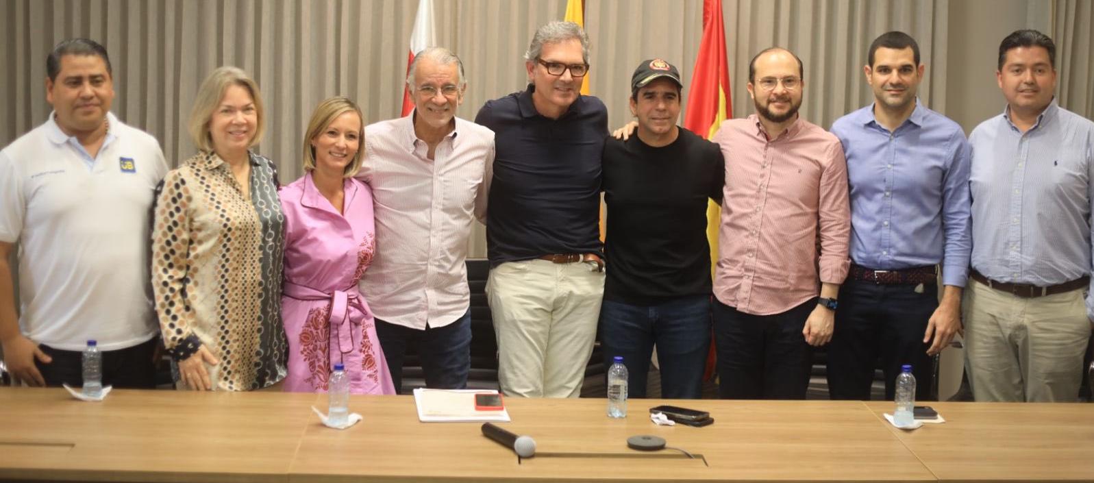 Imagen de la reunión sobre el Super Puerto digital.