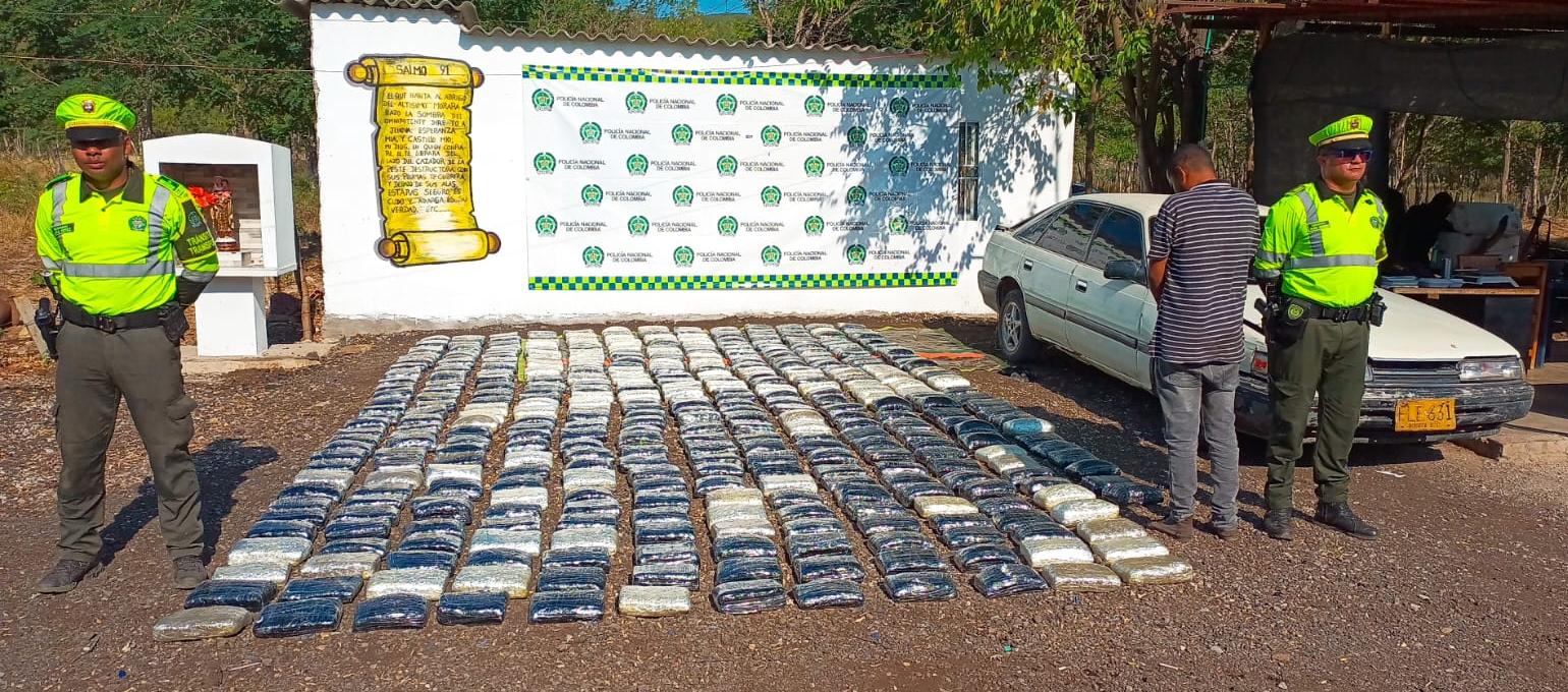 La droga fue incautada en la vía Distracción - Cuestecitas. 