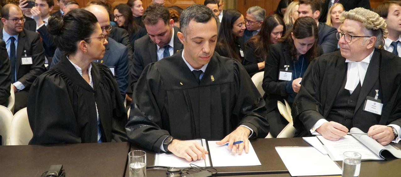 Equipo jurídico de Israel en la CIJ.