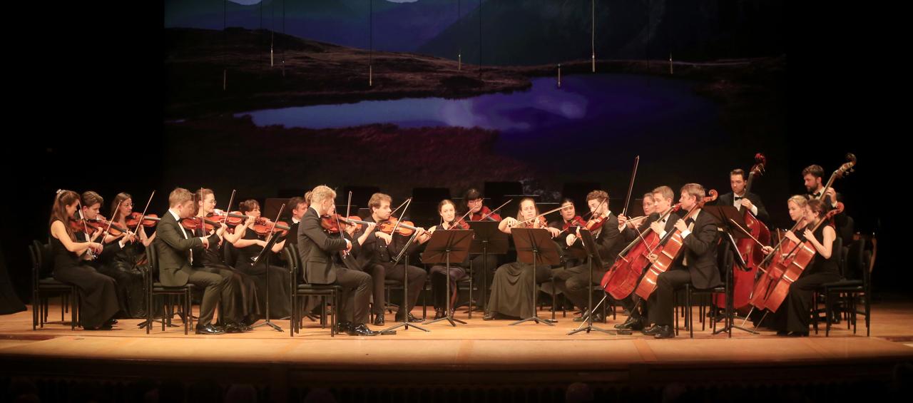 Integrantes de la Orquesta Ensamble Allegria.