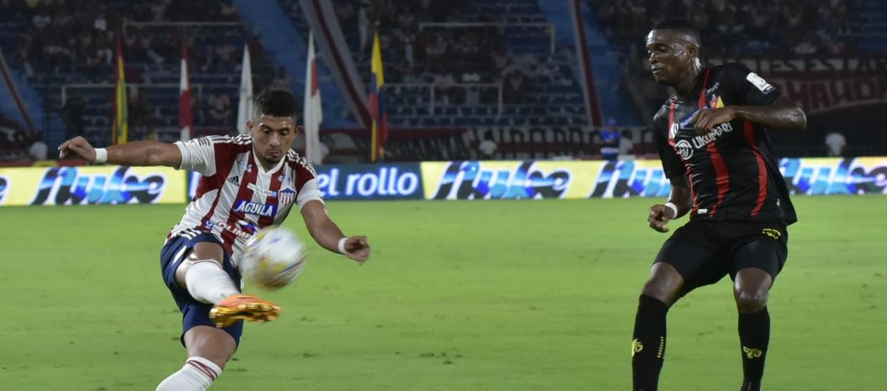 El lateral Edwin Herrera.