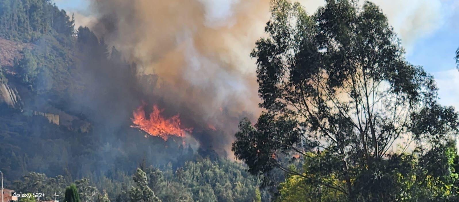 Incendio en las montañas de Sopó. 