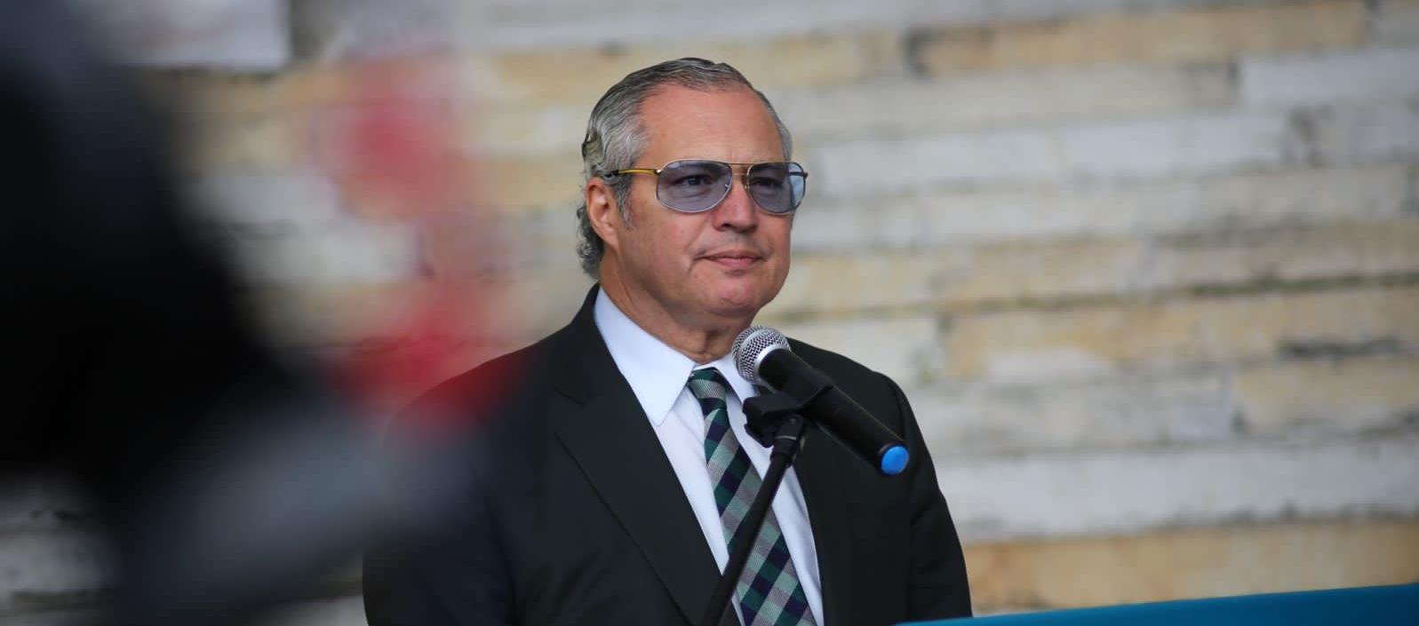 Iván Name Vásquez, presidente del Senado. 