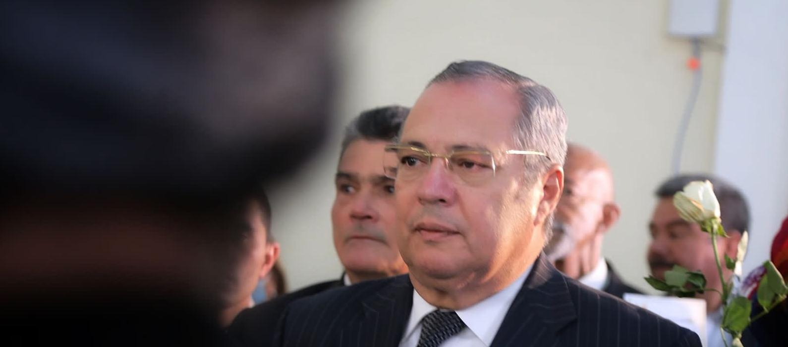 Iván Name, presidente del Senado.