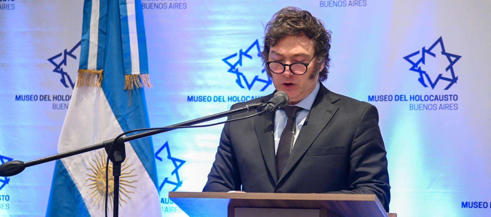 Javier Milei en un acto conmemorativo del Día Internacional en Memoria de las Víctimas del Holocausto