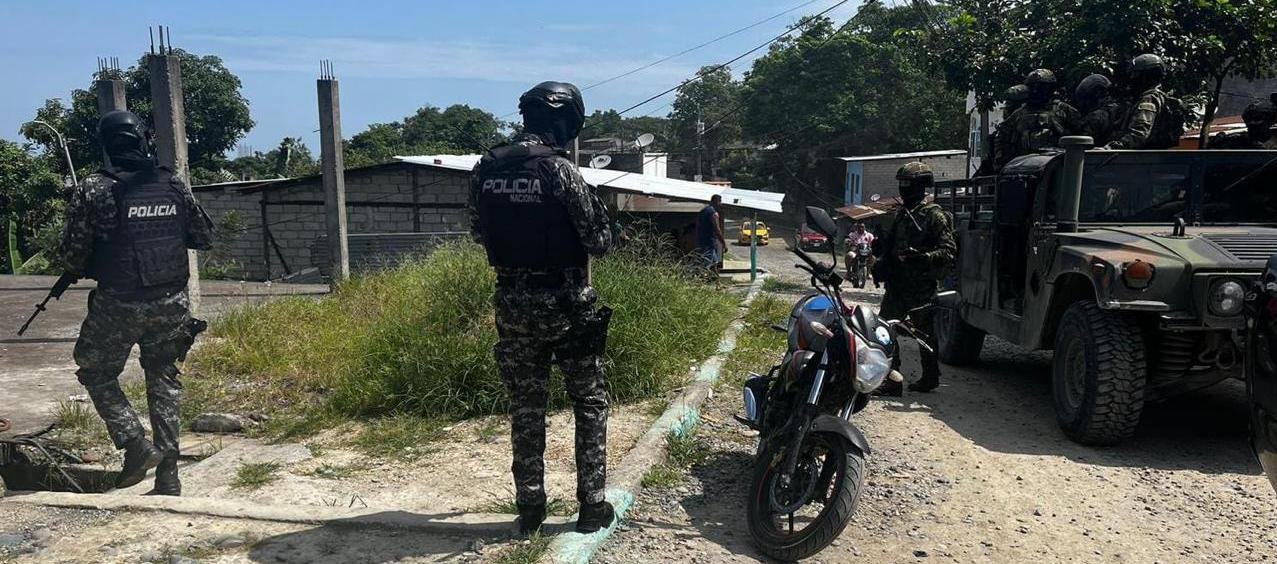 Las operaciones conjuntas entre policías y militares obedecen a la aplicación de un "estado de excepción".