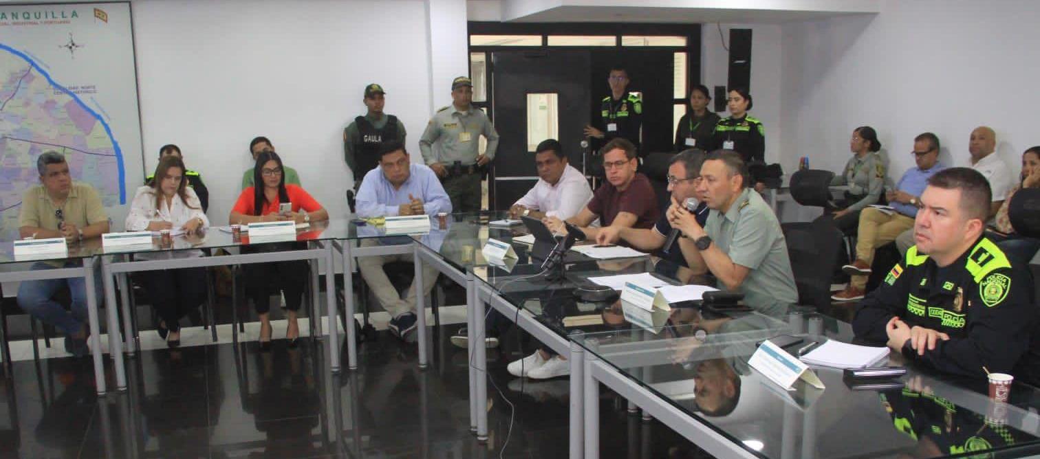 Presidenta del Comité Intergremial Unidos por el Atlántico, en reciente reunión con autoridades