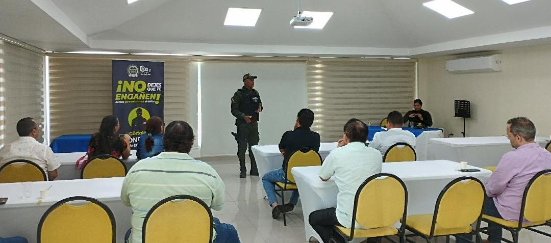 Reunión del Gaula con gremio de restaurantes.