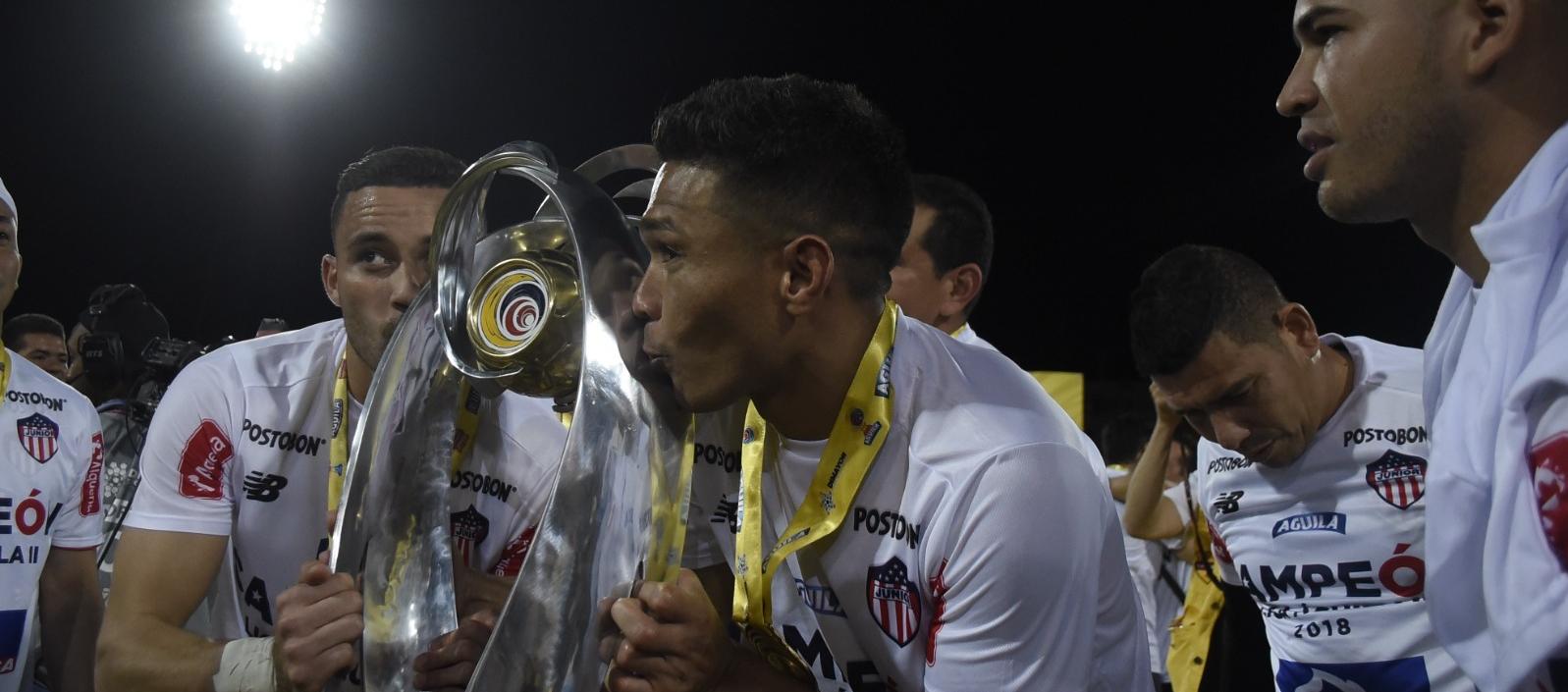 Teófilo fue campeón en cinco oportunidades con Junior.