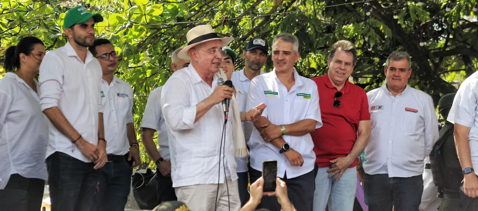 El expresidente Álvaro Uribe Vélez.