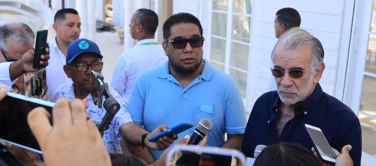 El Alcalde de Puerto Colombia, Plinio Cedeño y el Gobernador Eduardo Verano.