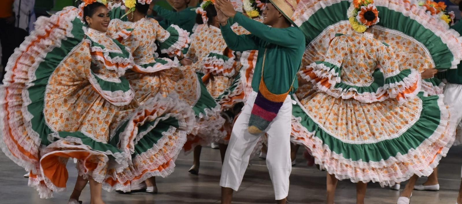 El caimán cienaguero Pitágoras dijo presente en el coliseo Sugar Baby Rojas