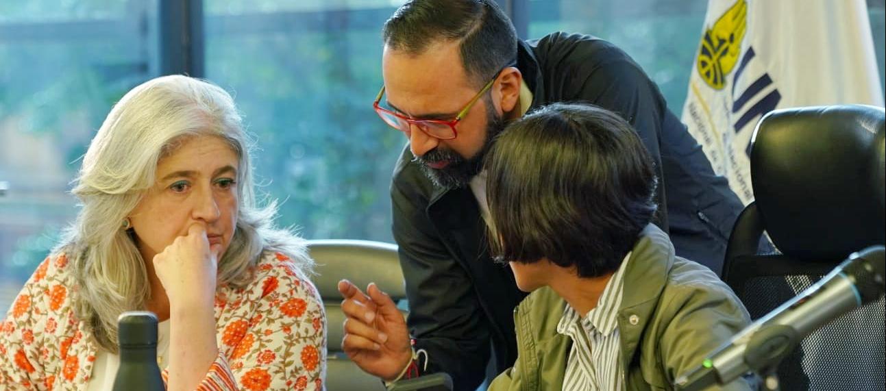 La ministra de Vivienda, Catalina Velasco, y de Ambiente, Susana Muhamad