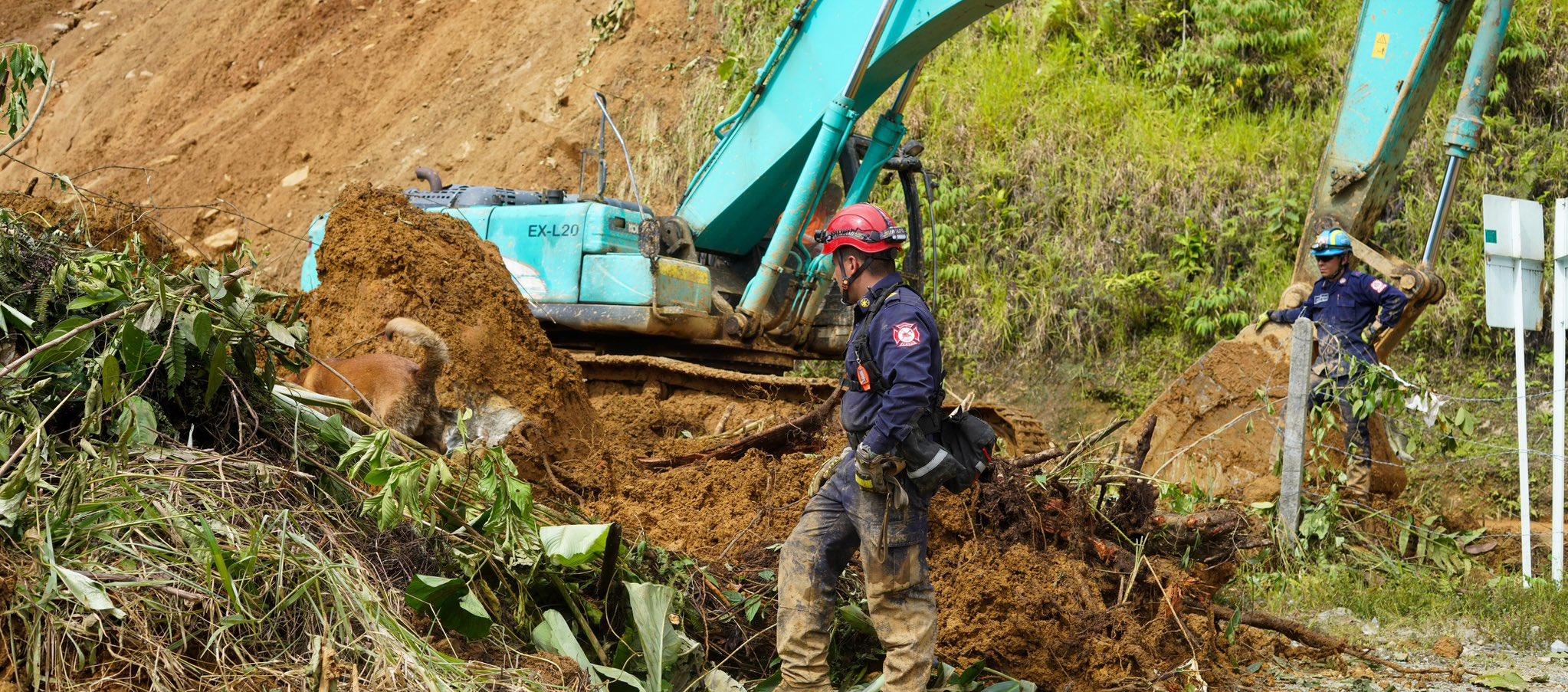 En el rescate de los siete cuerpos participan 115 personas expertas.