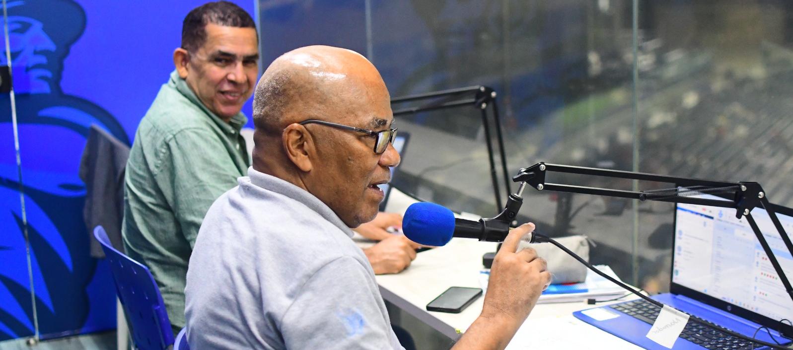 Fredy Jinete y Hegel Ortega narraron los juegos del béisbol profesional colombiano. 